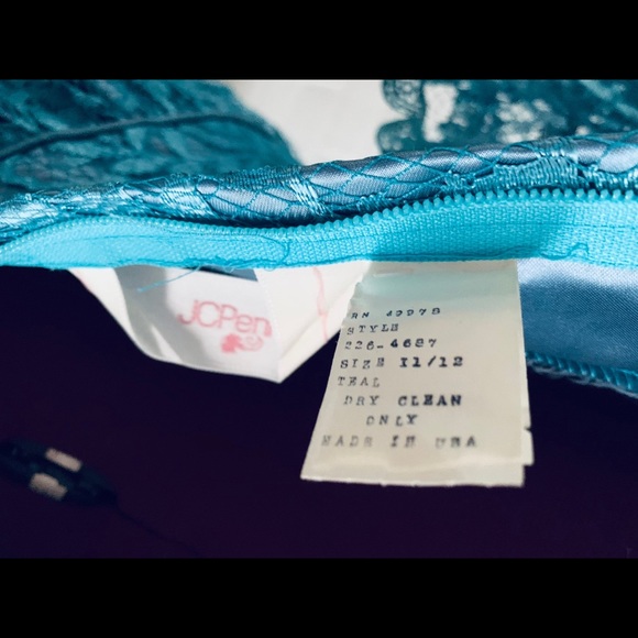 70s Lace Dress made in US by JC Penney - Picture 9 of 9